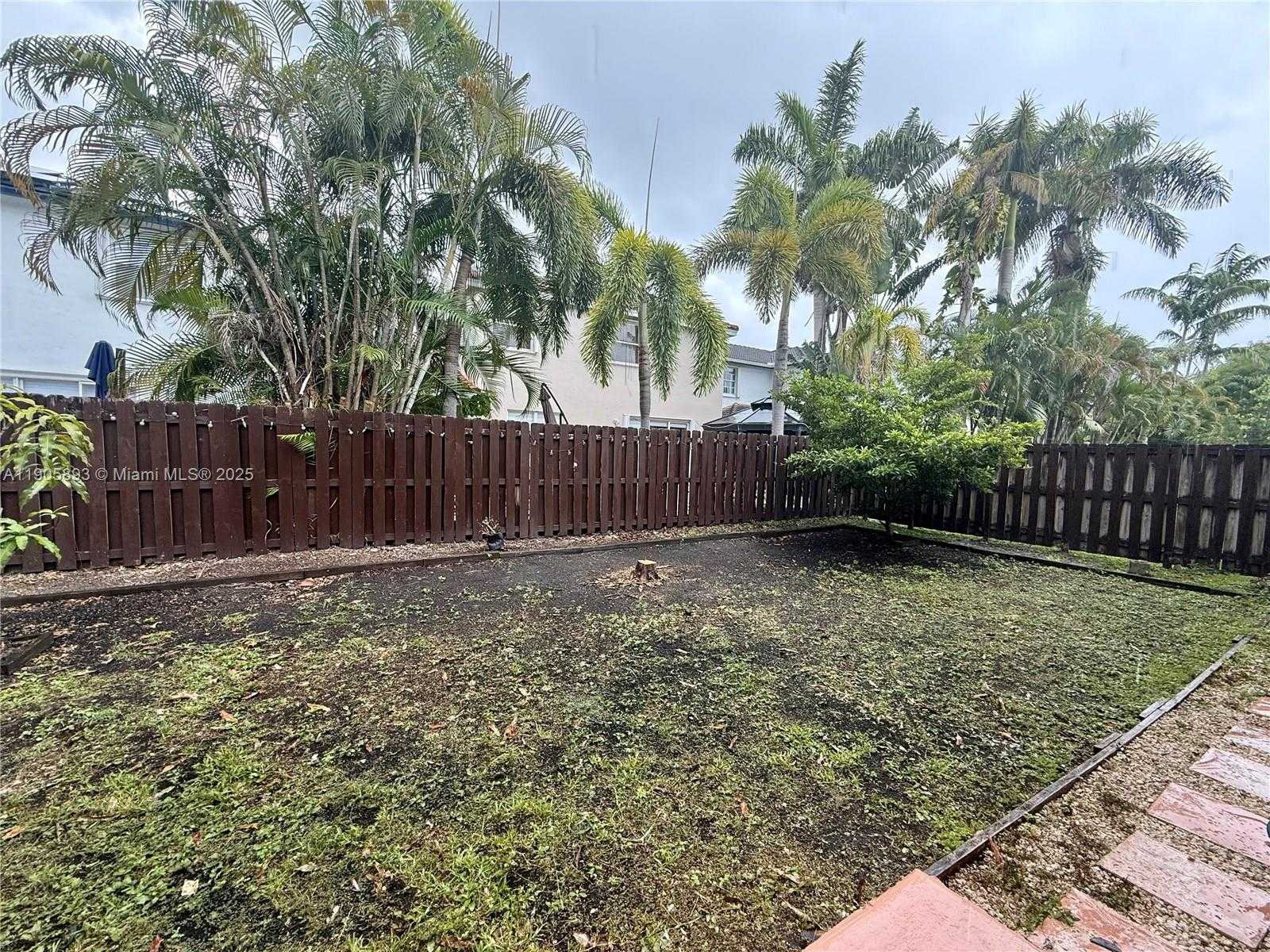 Small Image of 14047 SOUTH WEST 155TH ST, Miami Number 22