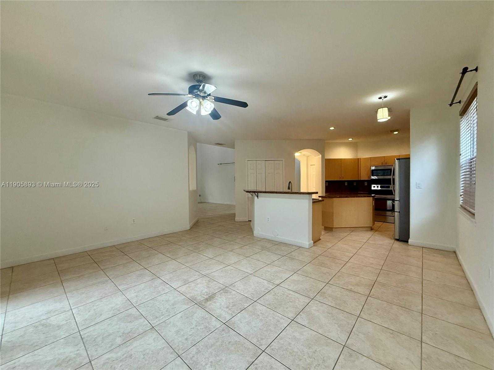 Small Image of 14047 SOUTH WEST 155TH ST, Miami Number 6