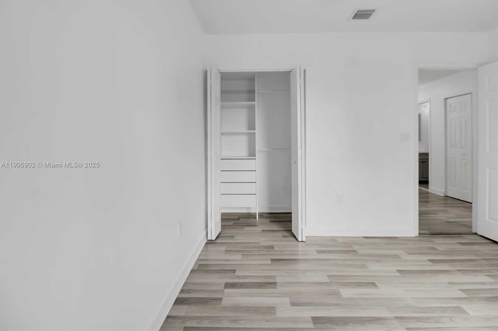 Small Image of 13505 SOUTH WEST 122ND AVE, Miami Number 32