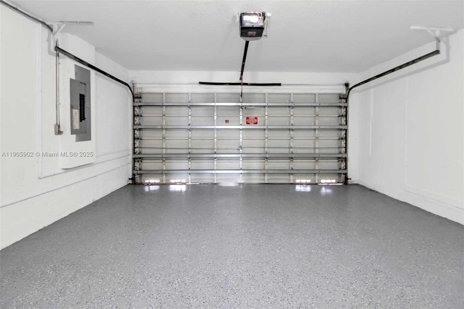 Small Image of 13505 SOUTH WEST 122ND AVE, Miami Number 33