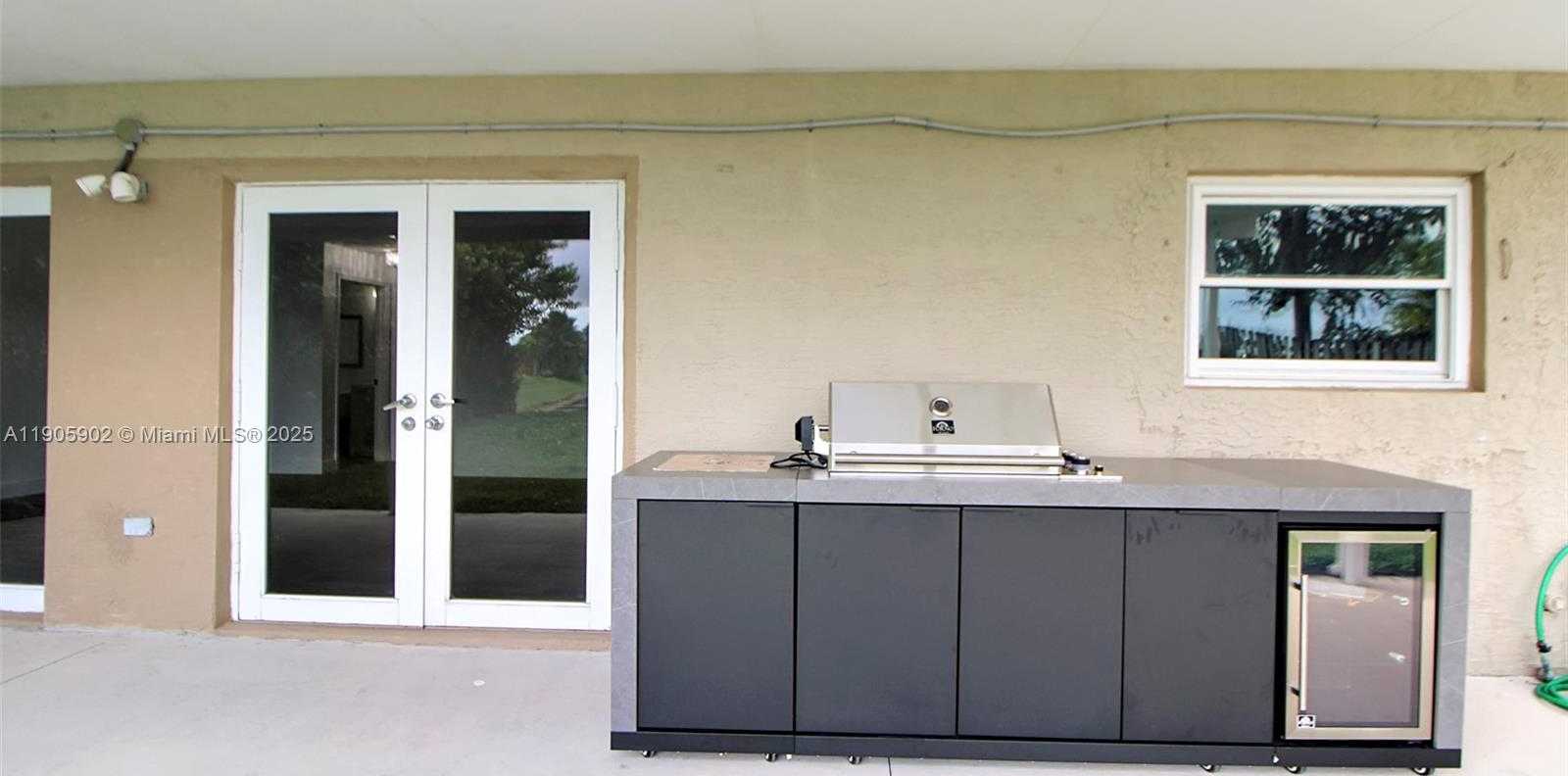 Small Image of 13505 SOUTH WEST 122ND AVE, Miami Number 35