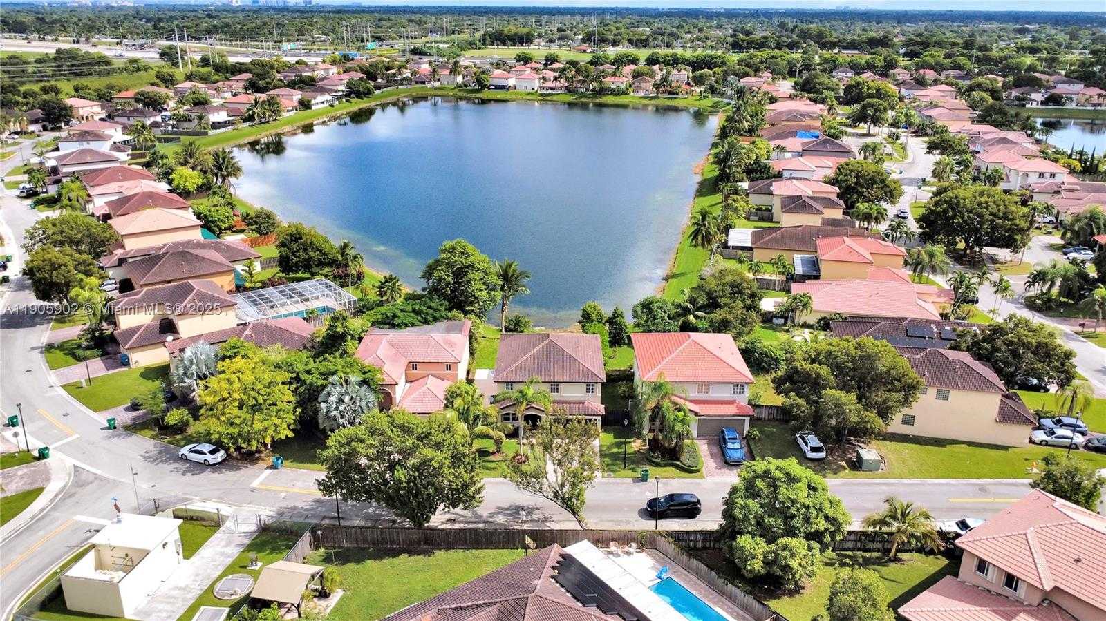 Small Image of 13505 SOUTH WEST 122ND AVE, Miami Number 38