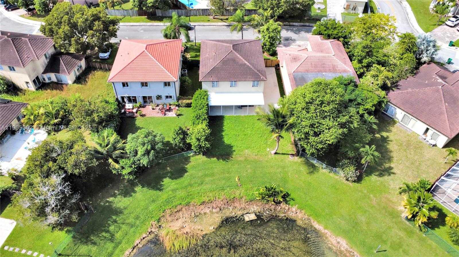 Small Image of 13505 SOUTH WEST 122ND AVE, Miami Number 39