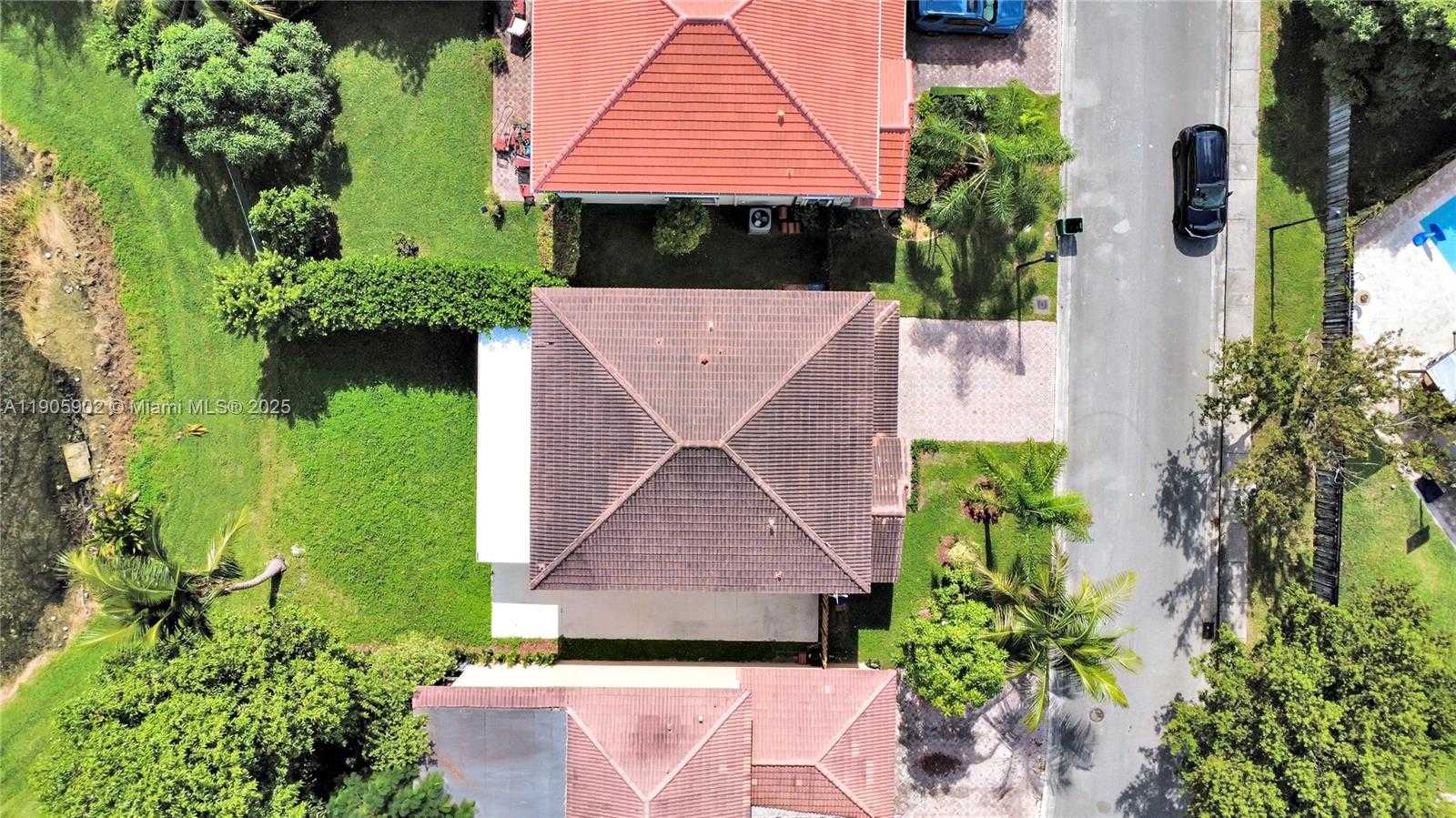 Small Image of 13505 SOUTH WEST 122ND AVE, Miami Number 40