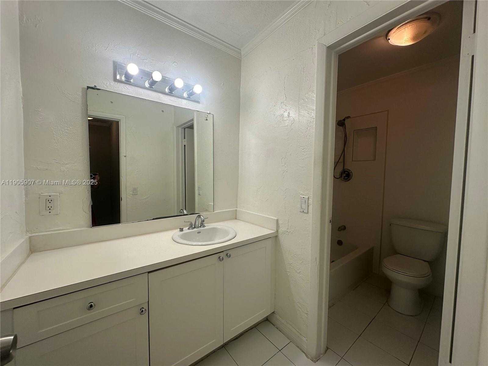 Small Image of 1275 WEST 35TH ST #60B, Hialeah Number 8