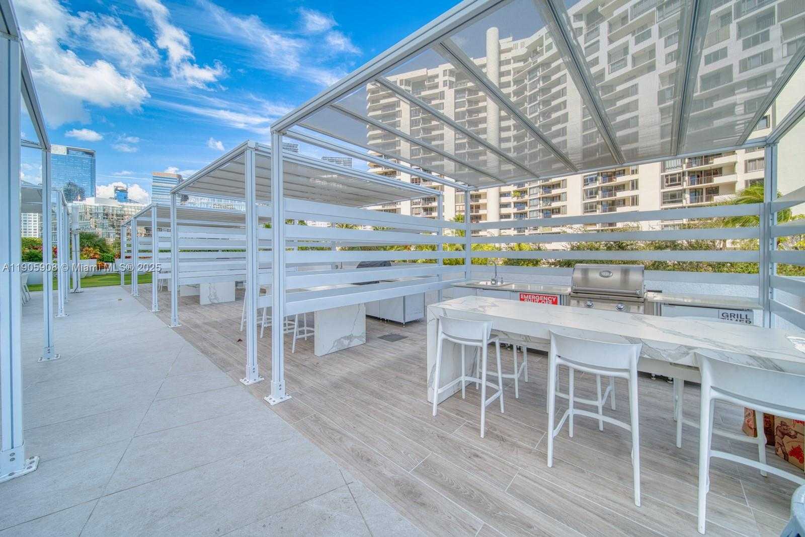Small Image of 770 CLAUGHTON ISLAND DR #1803, Miami Number 32