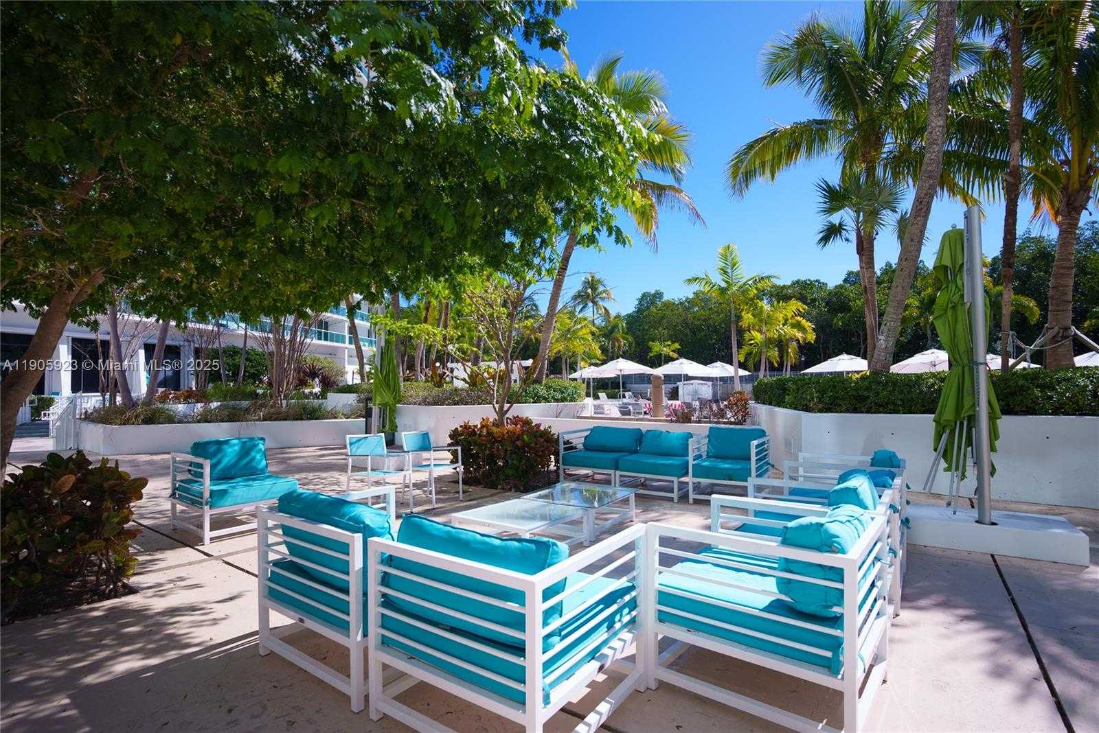 Small Image of 100 BAYVIEW DR #222, Sunny Isles Beach Number 19