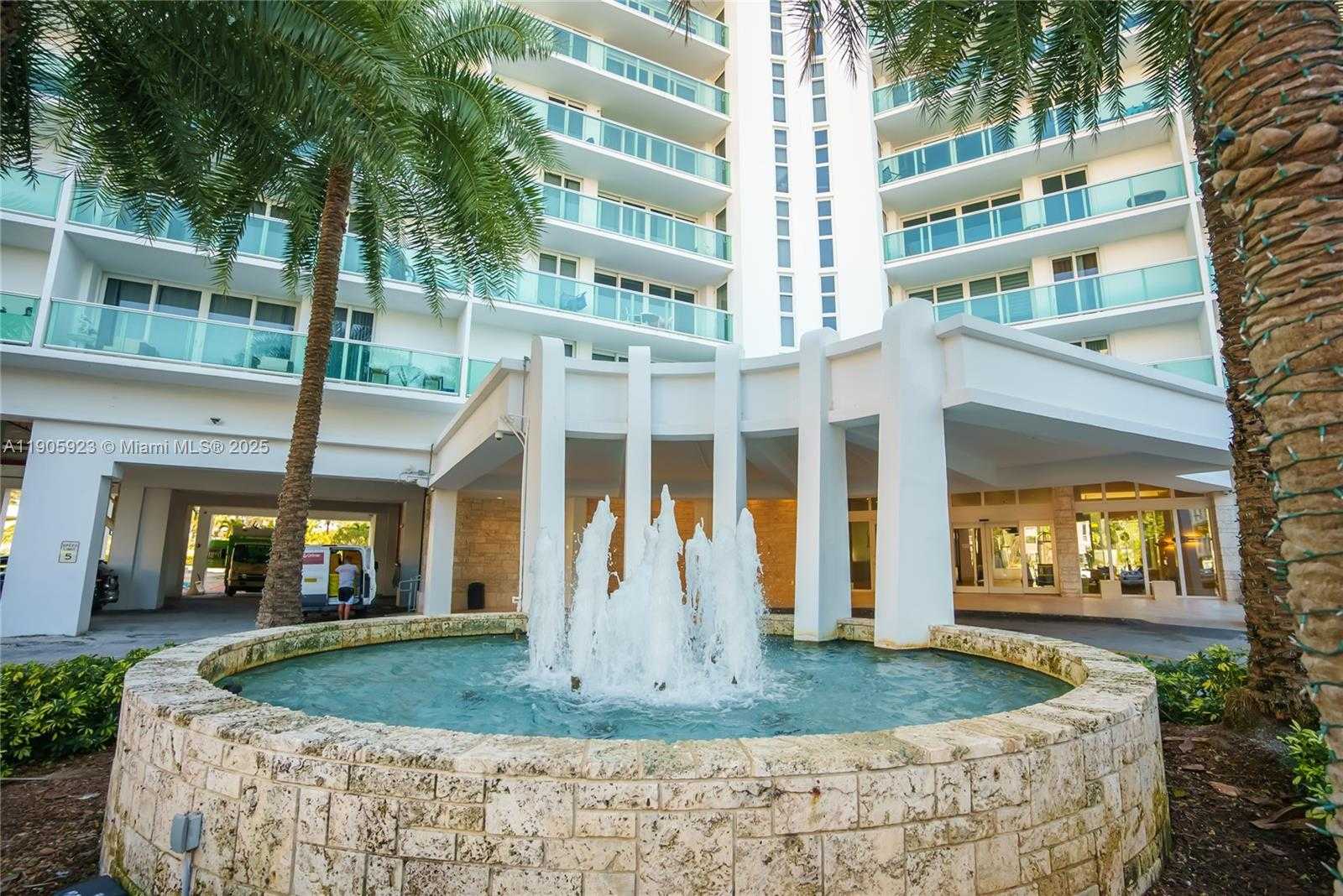 Small Image of 100 BAYVIEW DR #222, Sunny Isles Beach Number 26