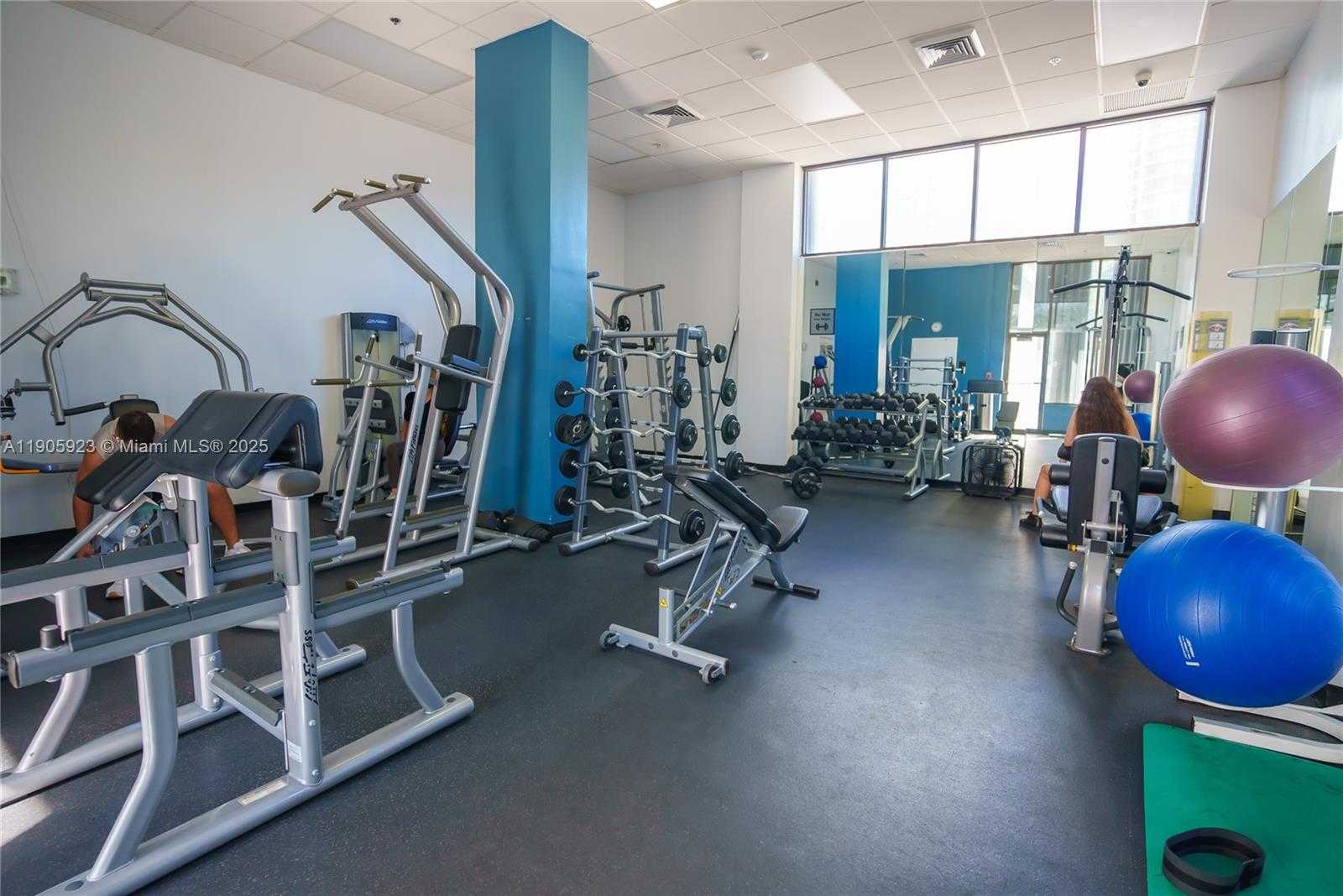 Small Image of 100 BAYVIEW DR #222, Sunny Isles Beach Number 29
