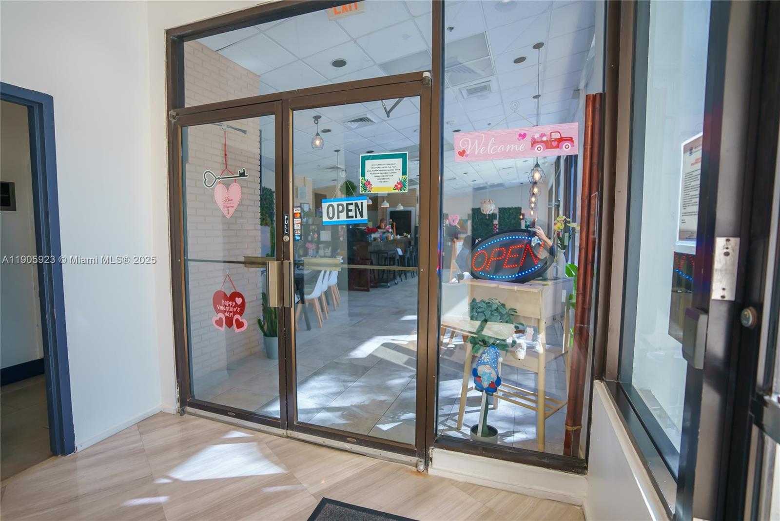 Small Image of 100 BAYVIEW DR #222, Sunny Isles Beach Number 31