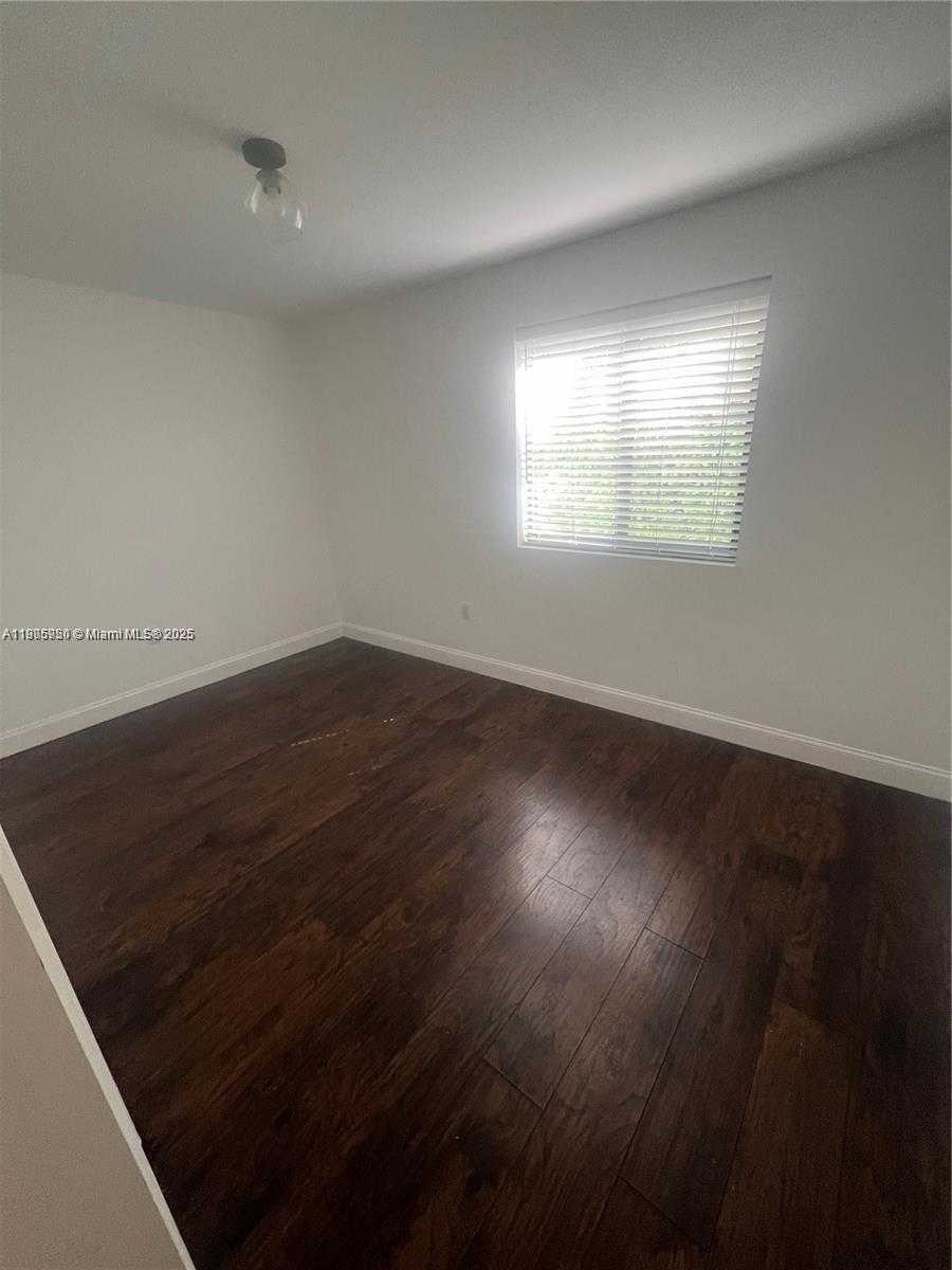 Small Image of 920 SOUTH WEST 9TH ST #A, Miami Number 11