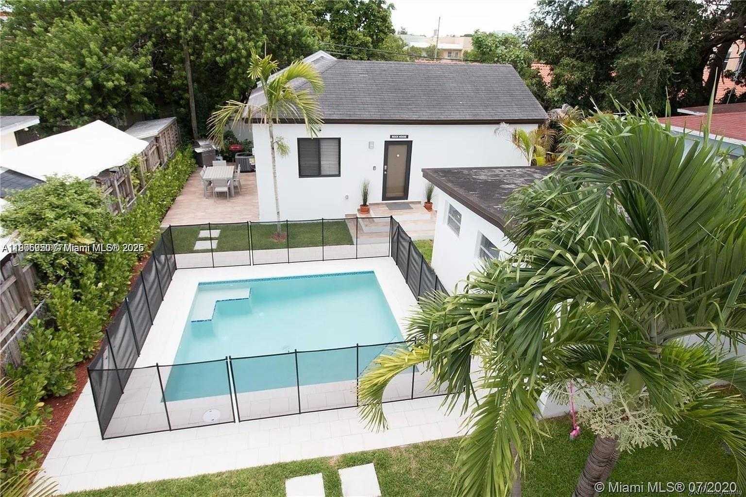 Small Image of 920 SOUTH WEST 9TH ST #A, Miami Number 17