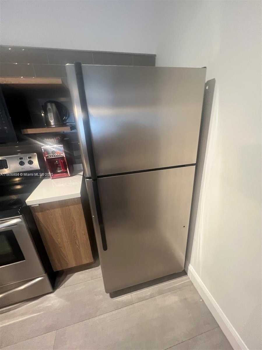 Small Image of 920 SOUTH WEST 9TH ST #A, Miami Number 3