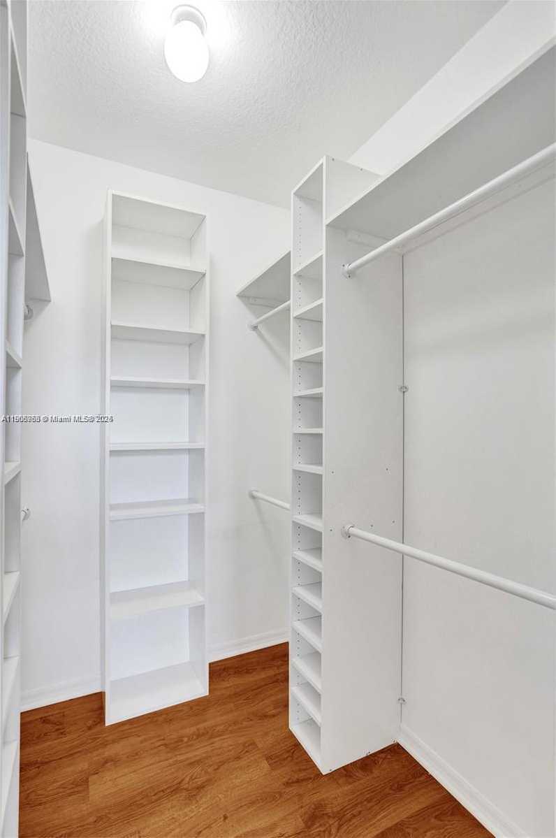 Small Image of 5922 SIENA LN, Hollywood Number 34