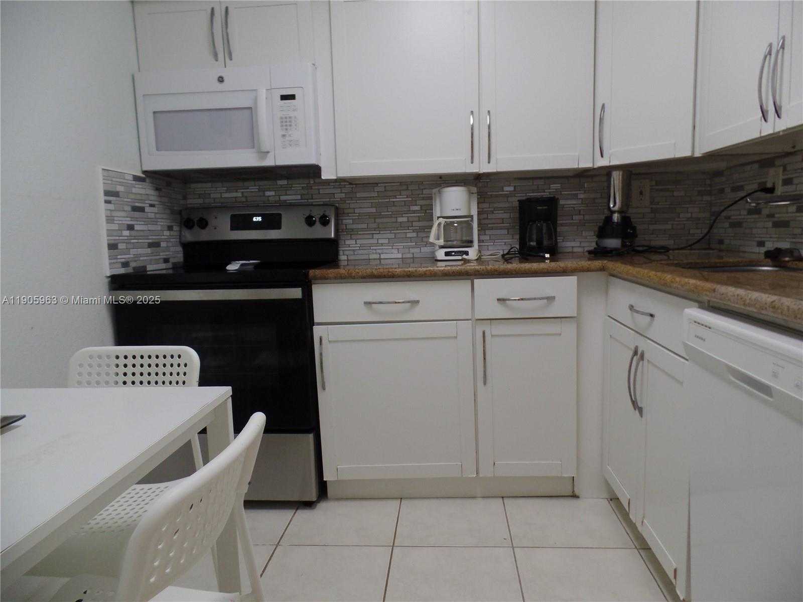 Small Image of 210 172ND ST #127, Sunny Isles Beach Number 3