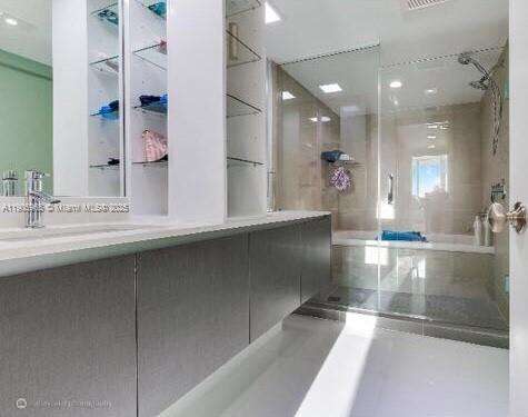 Small Image of 6620 INDIAN CREEK DR #508, Miami Beach Number 12