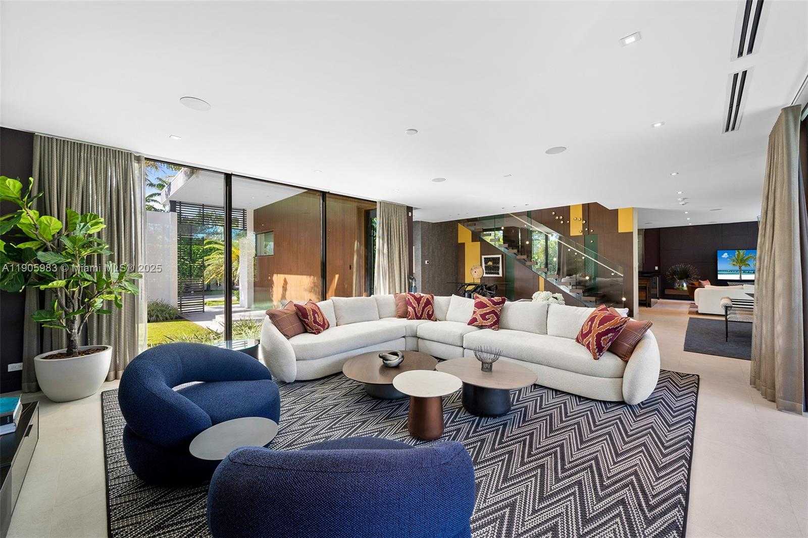 Small Image of Miami Beach Number 2