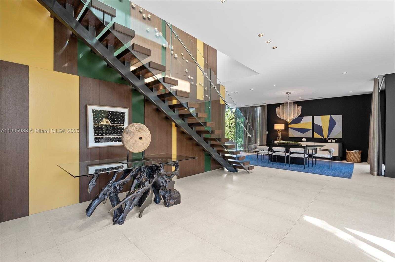 Small Image of Miami Beach Number 41