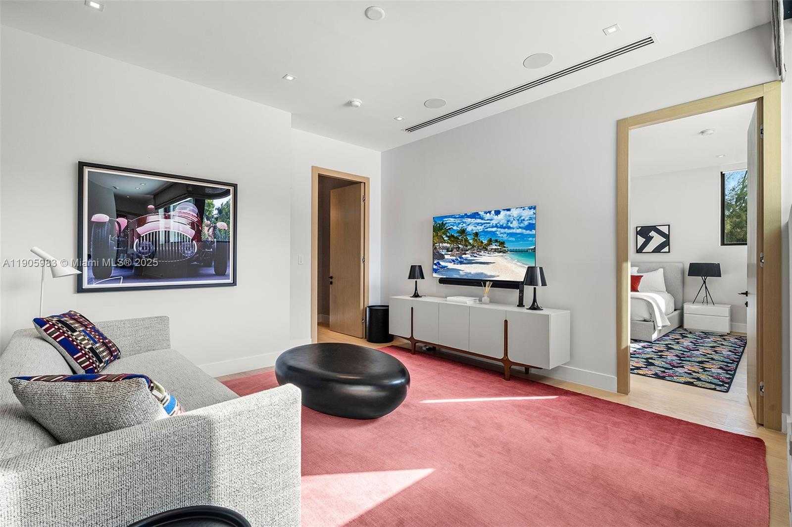 Small Image of Miami Beach Number 43