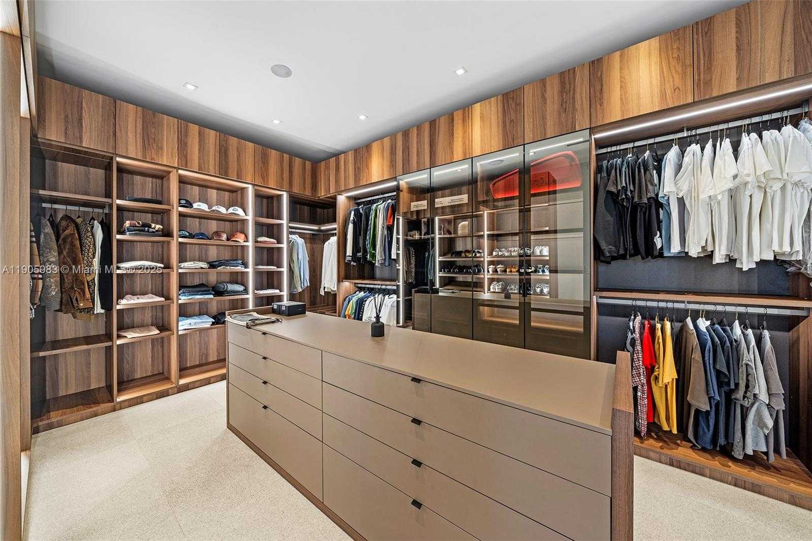 Small Image of Miami Beach Number 51