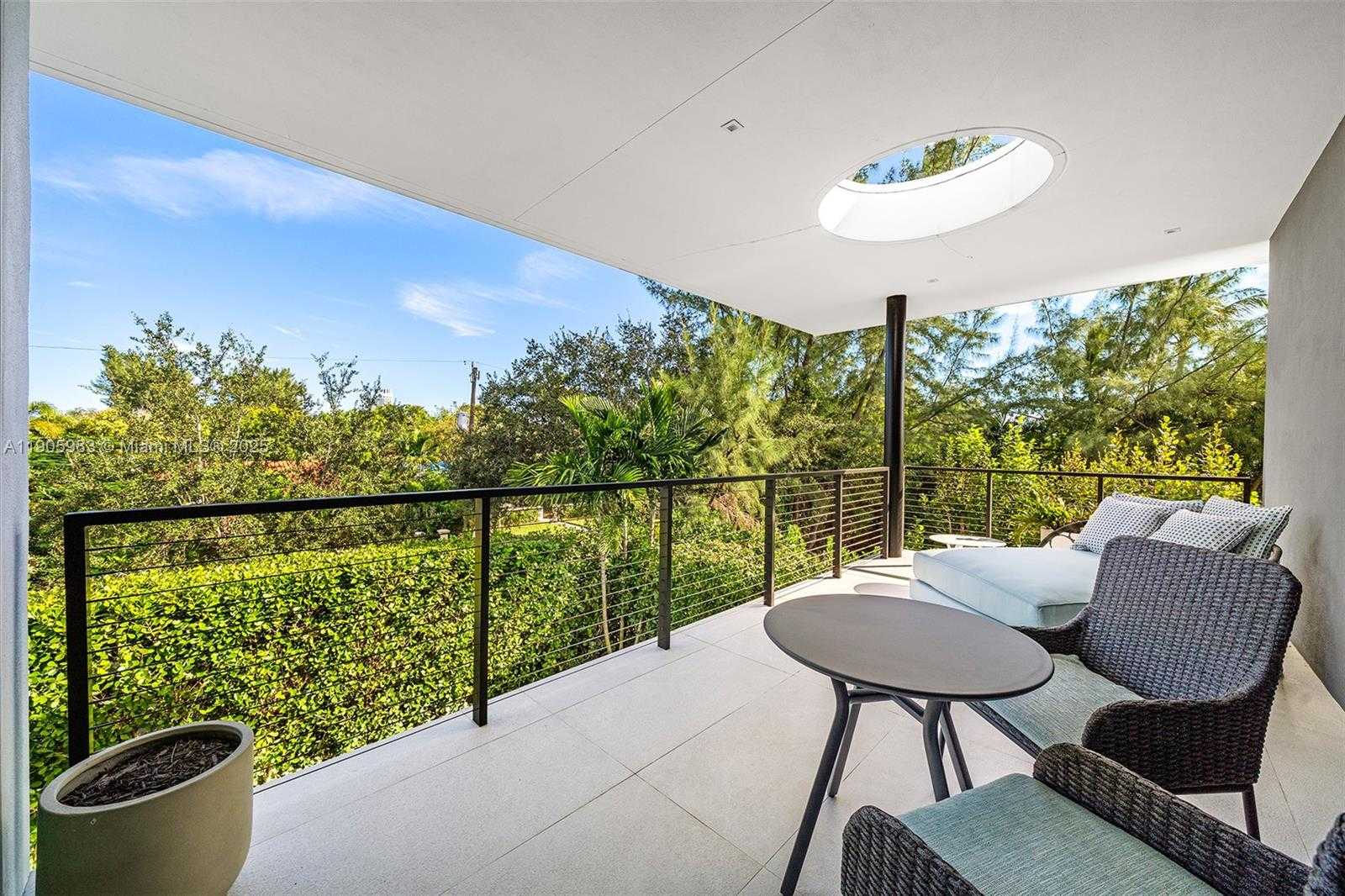 Small Image of Miami Beach Number 54