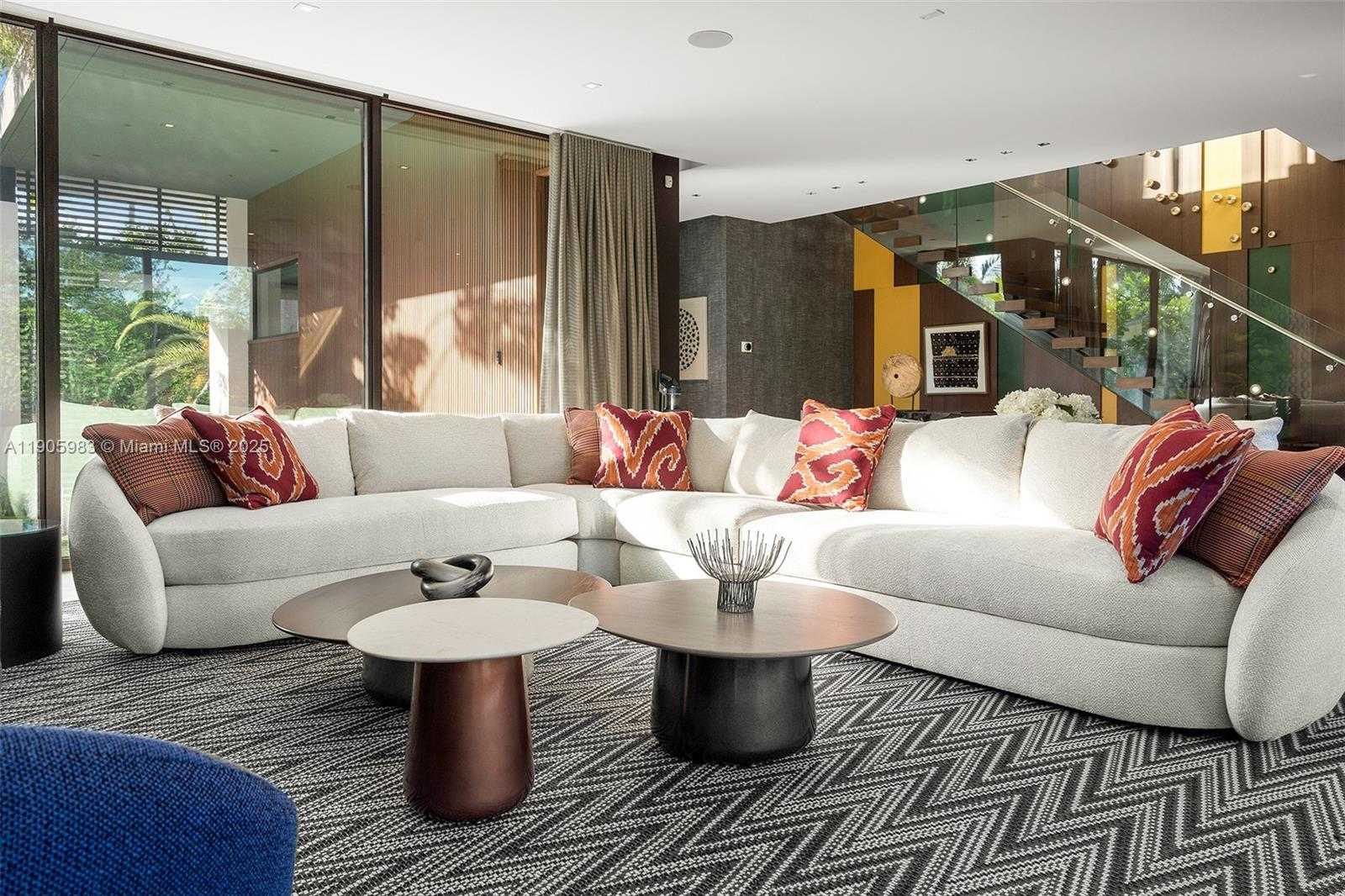 Small Image of Miami Beach Number 7