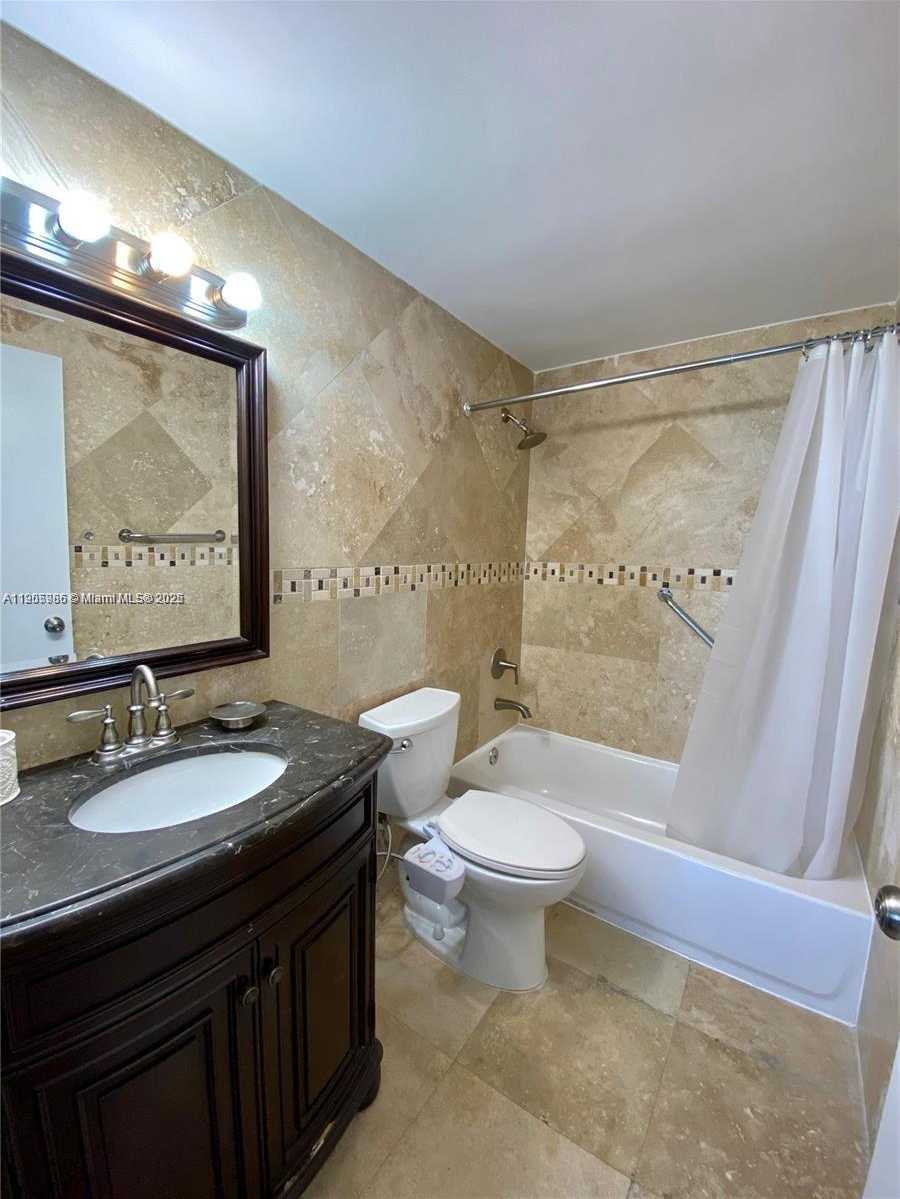 Small Image of 825 BRICKELL BAY DR #742, Miami Number 6