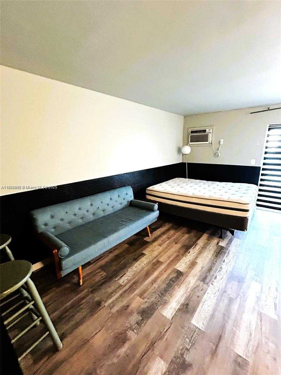 Small Image of 1441 LINCOLN RD #217, Miami Beach Number 10