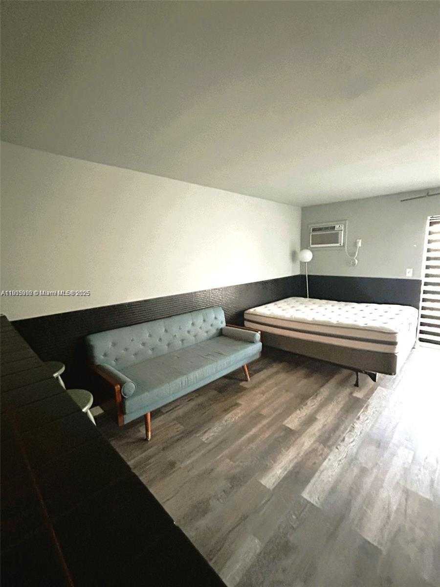 Small Image of 1441 LINCOLN RD #217, Miami Beach Number 6