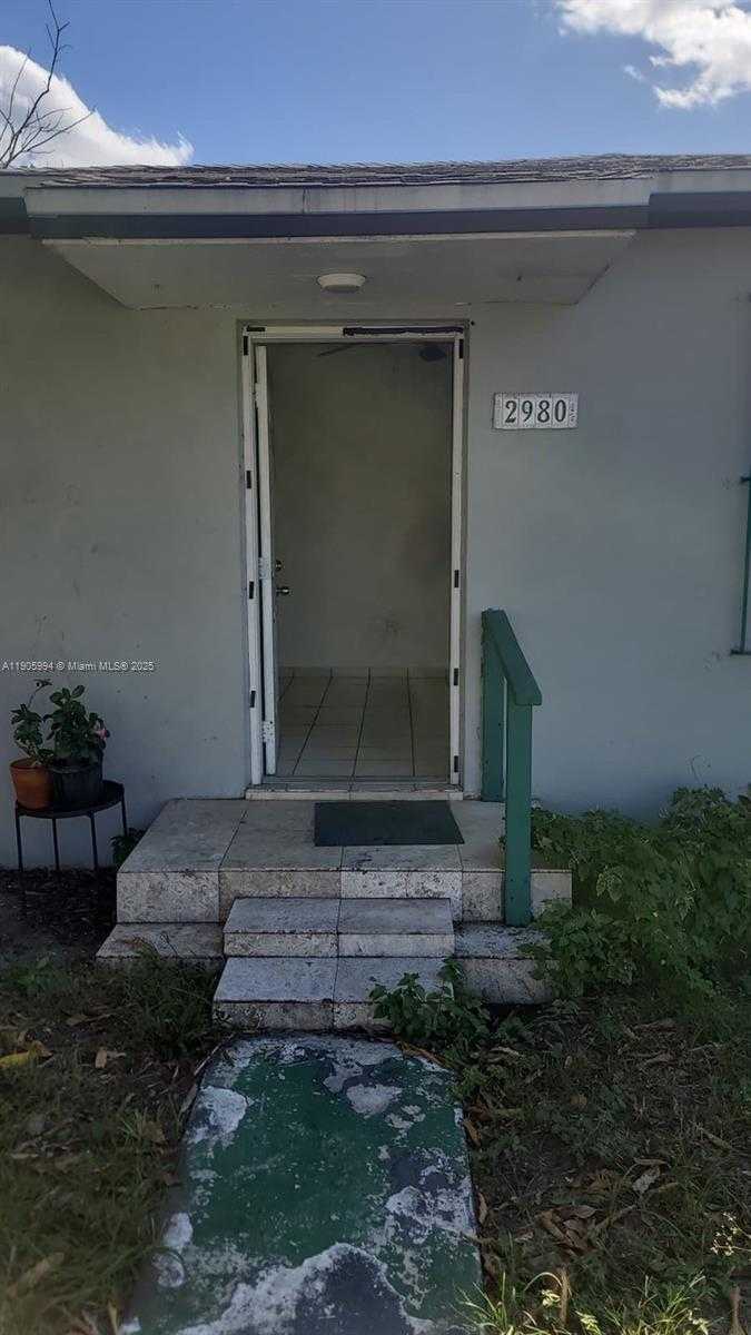 Small Image of 2980 NORTH WEST 28TH ST, Miami Number 37