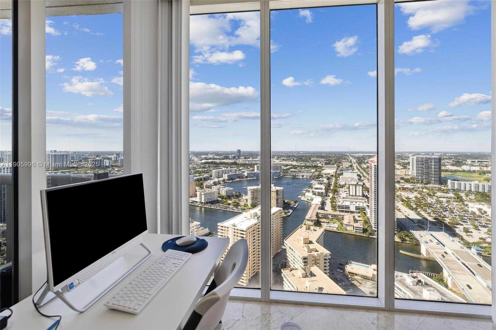 Small Image of 1800 SOUTH OCEAN DR #4007, Hallandale Beach Number 13