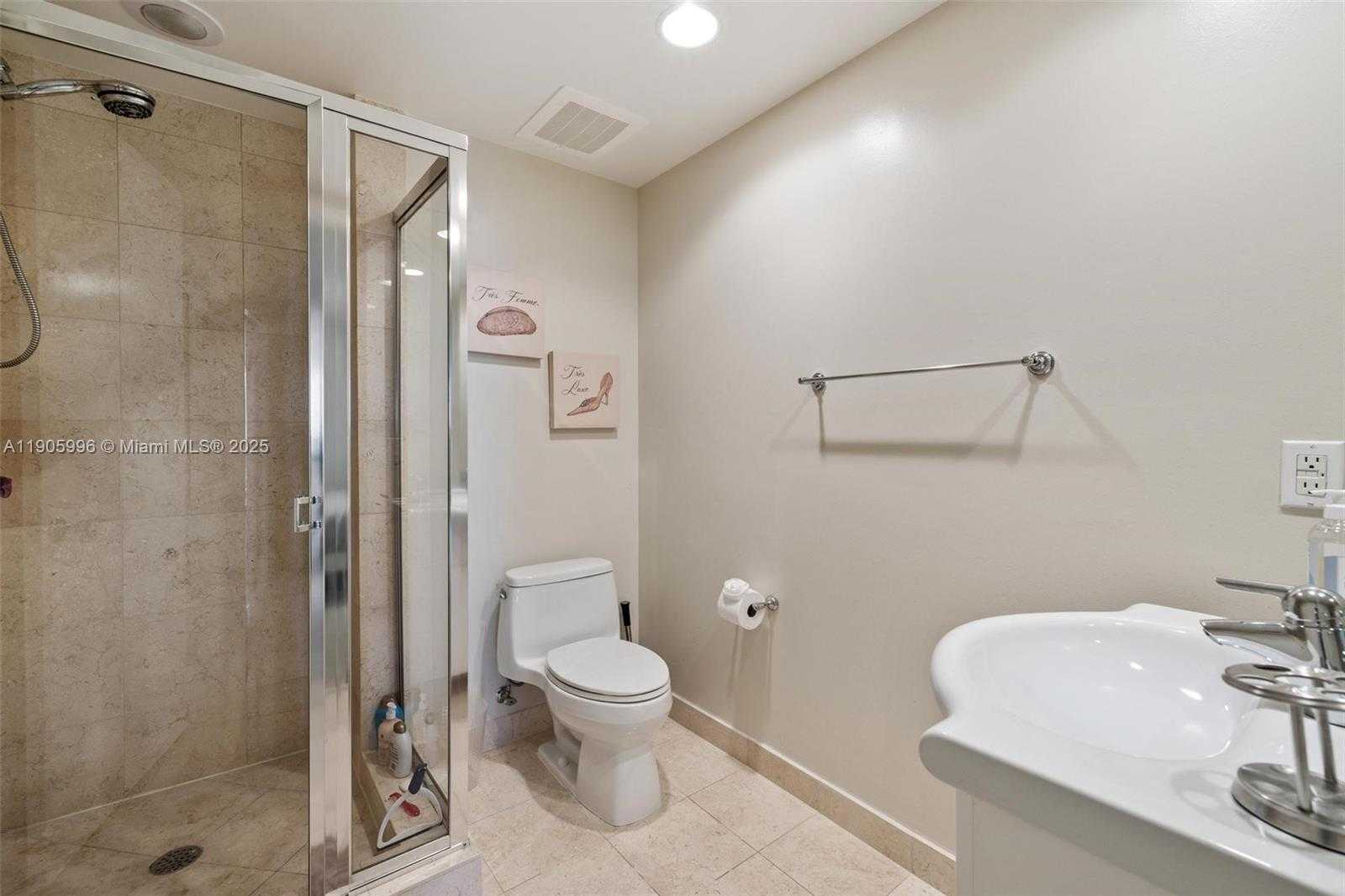 Small Image of 1800 SOUTH OCEAN DR #4007, Hallandale Beach Number 20