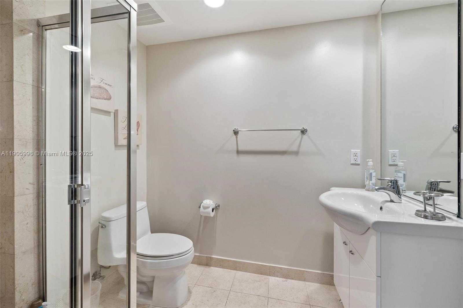 Small Image of 1800 SOUTH OCEAN DR #4007, Hallandale Beach Number 21