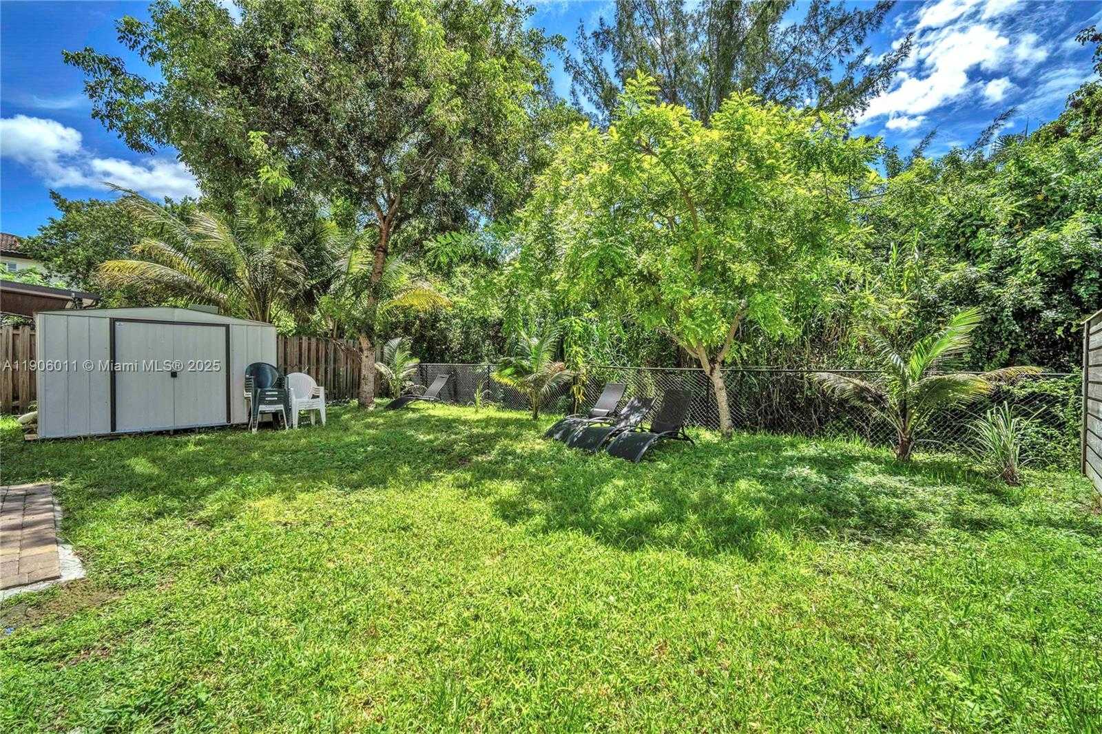 Small Image of 2190 SOUTH EAST 2ND ST, Homestead Number 19