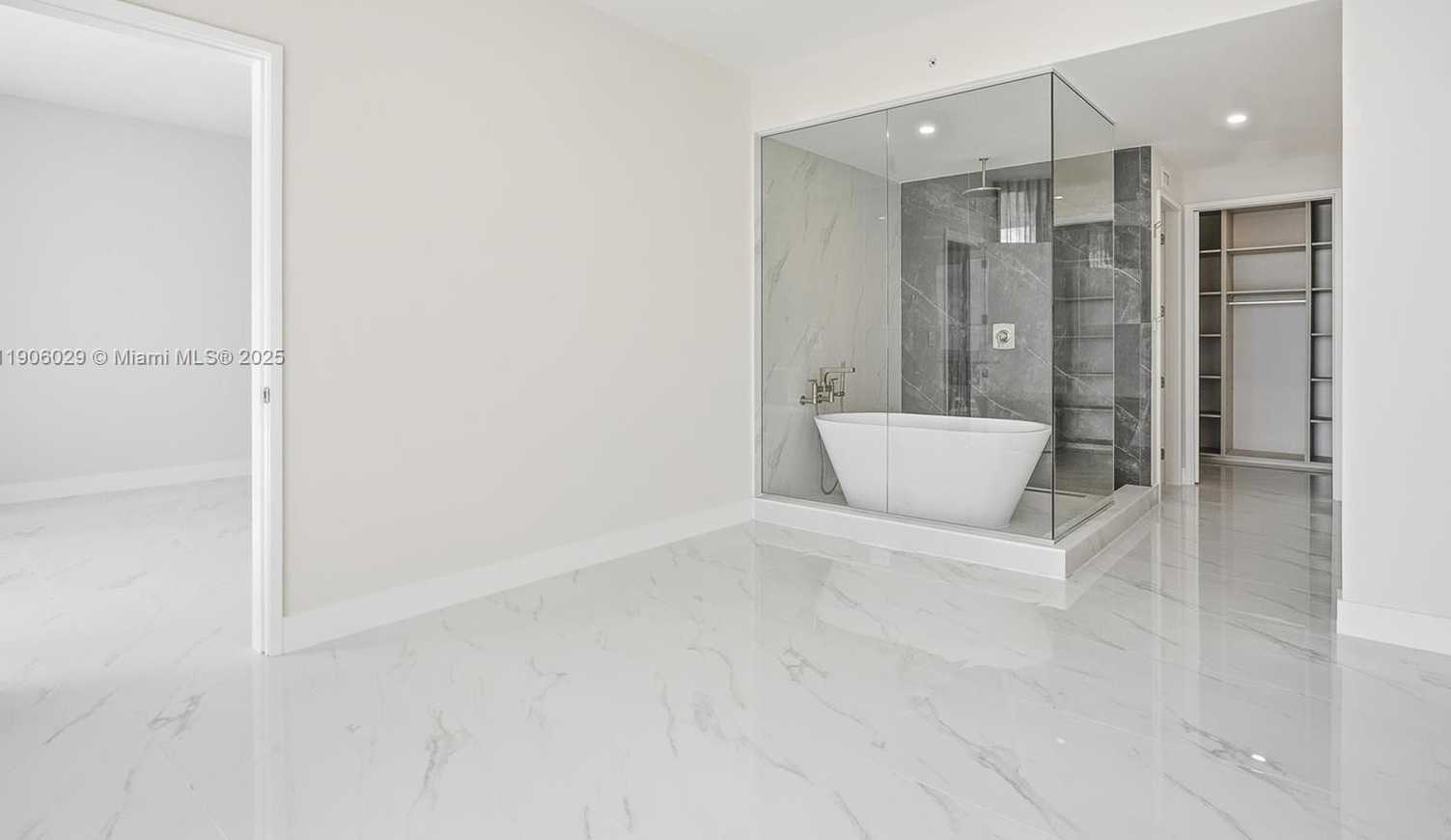 Small Image of 700 NORTH EAST 24 ST #2406, Miami Number 12