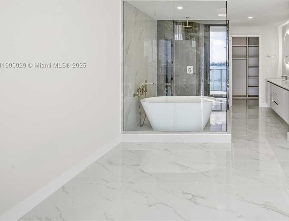 Small Image of 700 NORTH EAST 24 ST #2406, Miami Number 14