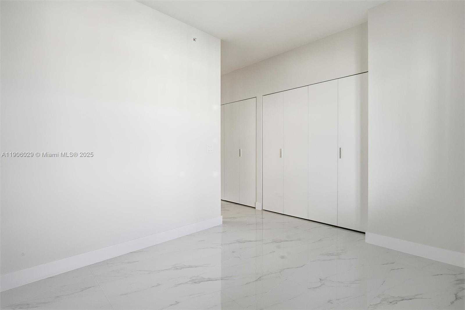 Small Image of 700 NORTH EAST 24 ST #2406, Miami Number 18