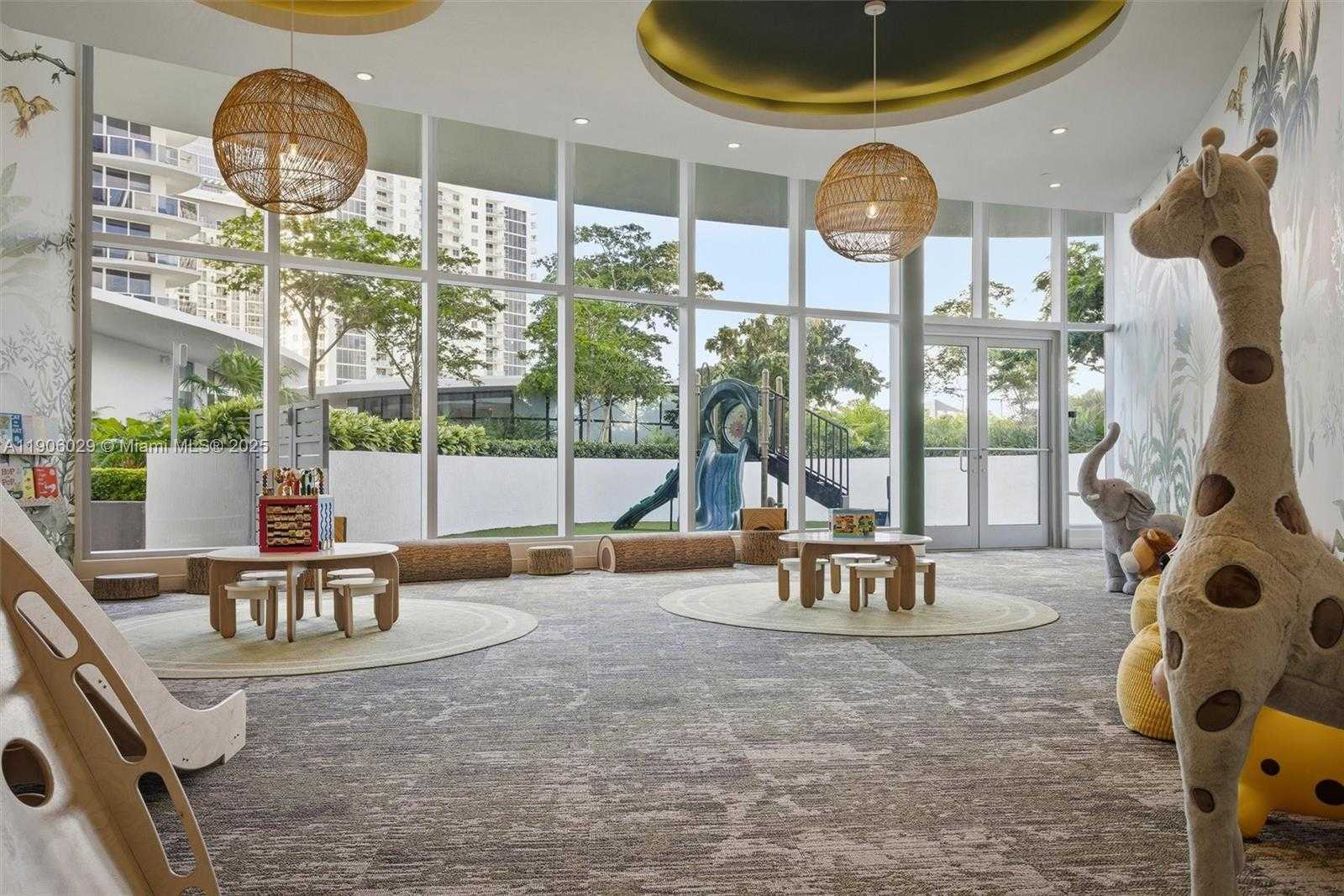 Small Image of 700 NORTH EAST 24 ST #2406, Miami Number 35