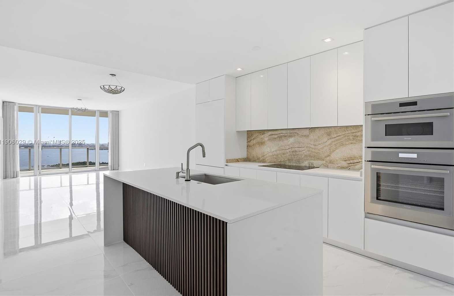 Small Image of 700 NORTH EAST 24 ST #2406, Miami Number 4