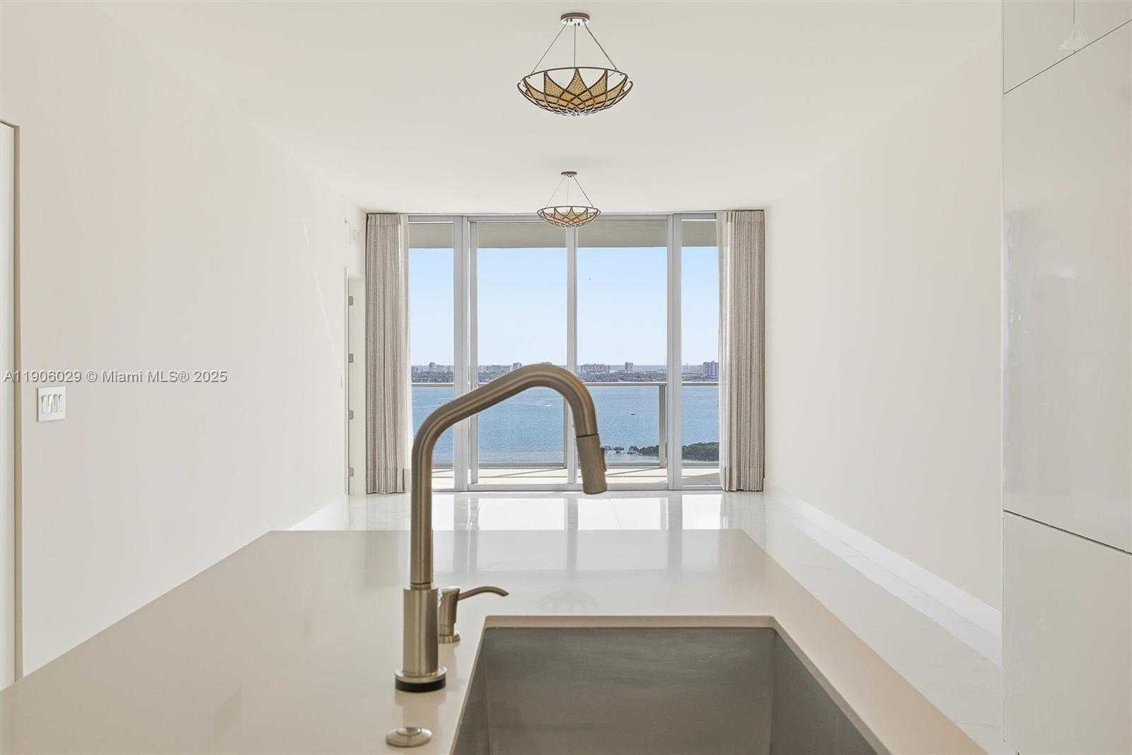 Small Image of 700 NORTH EAST 24 ST #2406, Miami Number 6