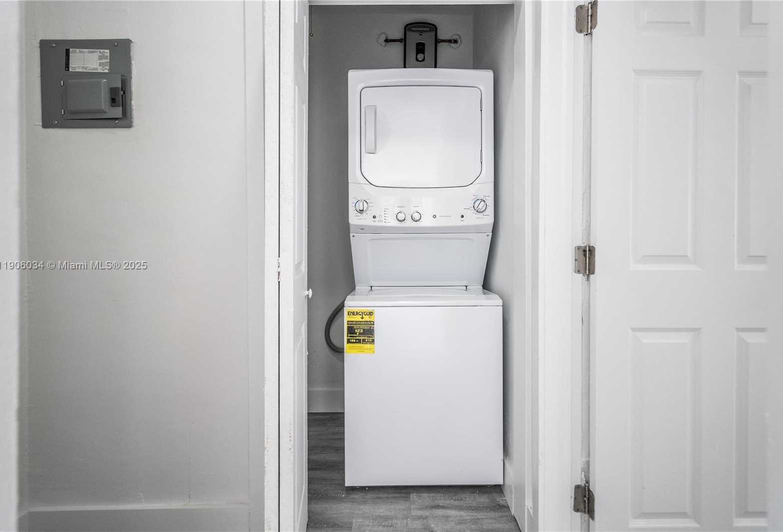 Small Image of 6871 ABBOTT AVE #1, Miami Beach Number 11