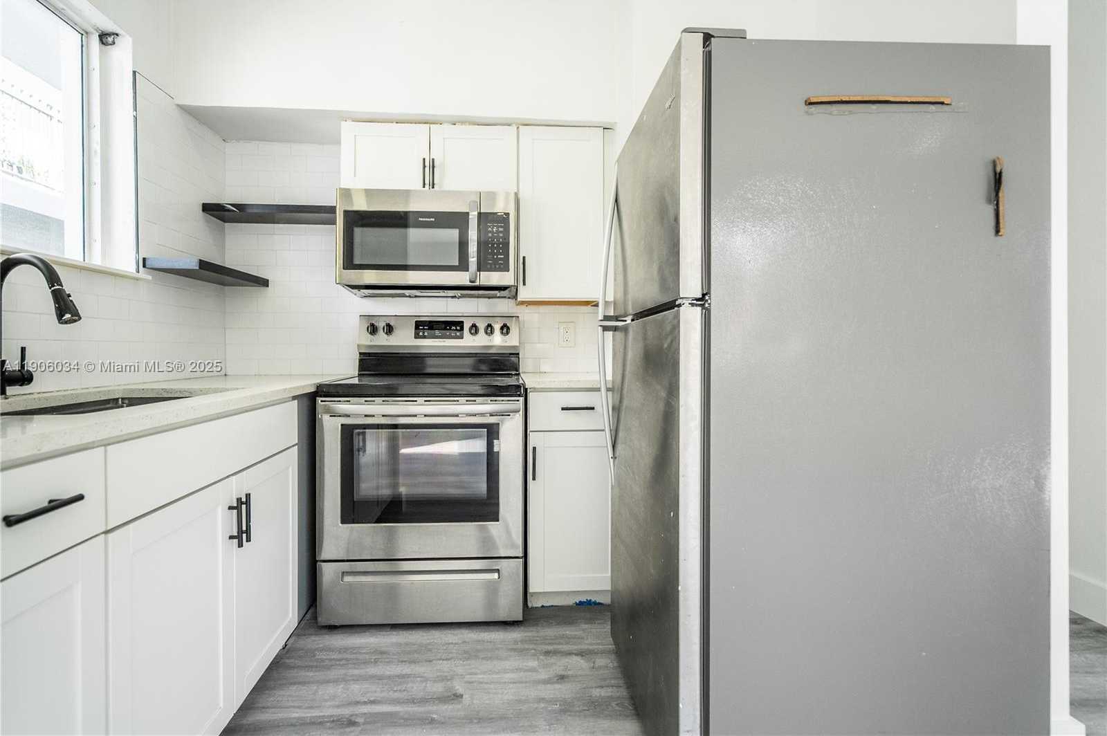 Small Image of 6871 ABBOTT AVE #1, Miami Beach Number 6