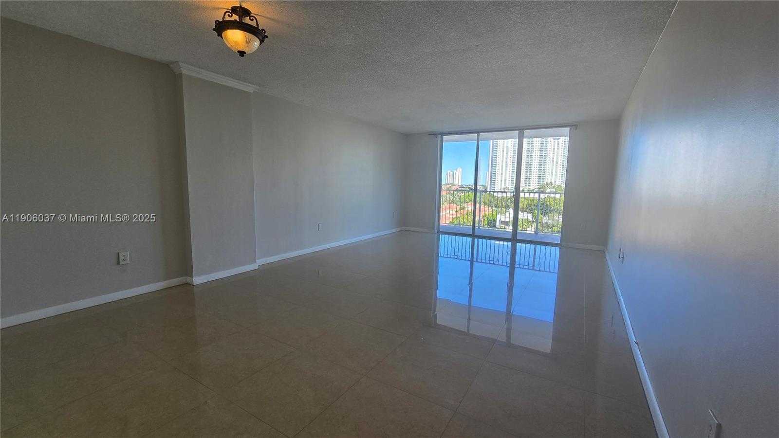 Small Image of 2851 NORTH EAST 183RD ST #805E, Aventura Number 1