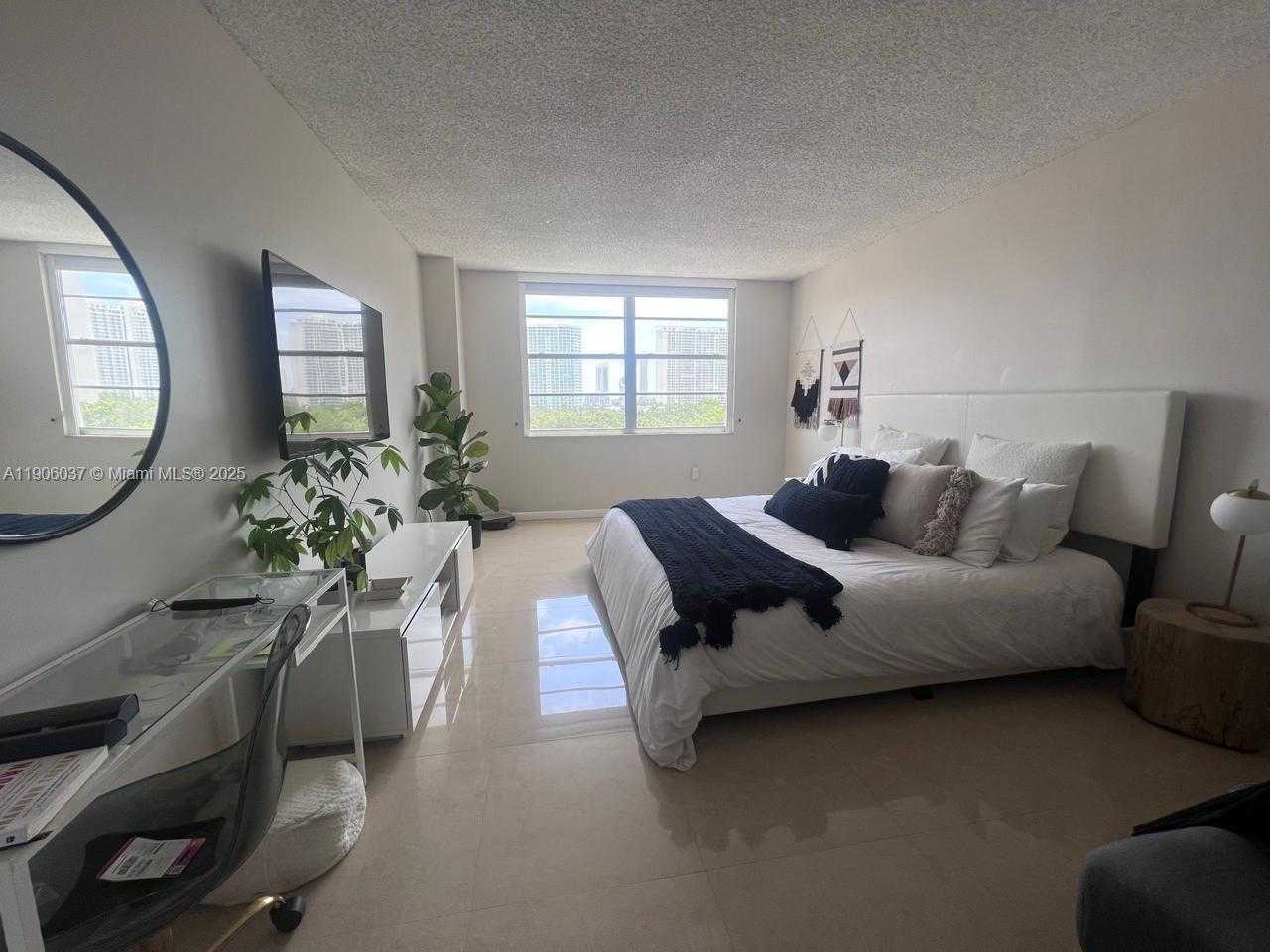 Small Image of 2851 NORTH EAST 183RD ST #805E, Aventura Number 14