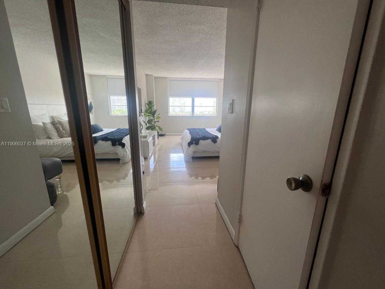 Small Image of 2851 NORTH EAST 183RD ST #805E, Aventura Number 4