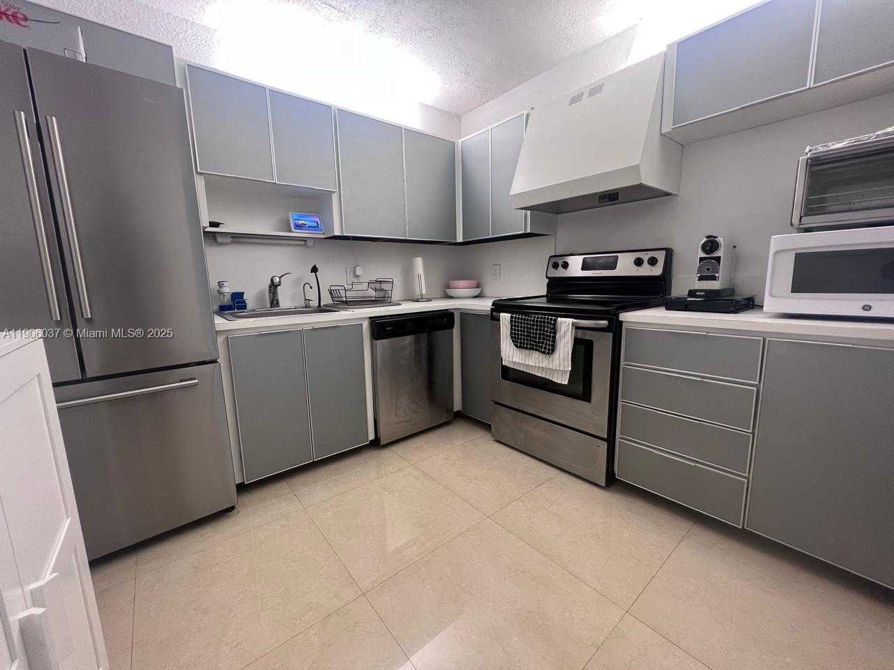 Small Image of 2851 NORTH EAST 183RD ST #805E, Aventura Number 7