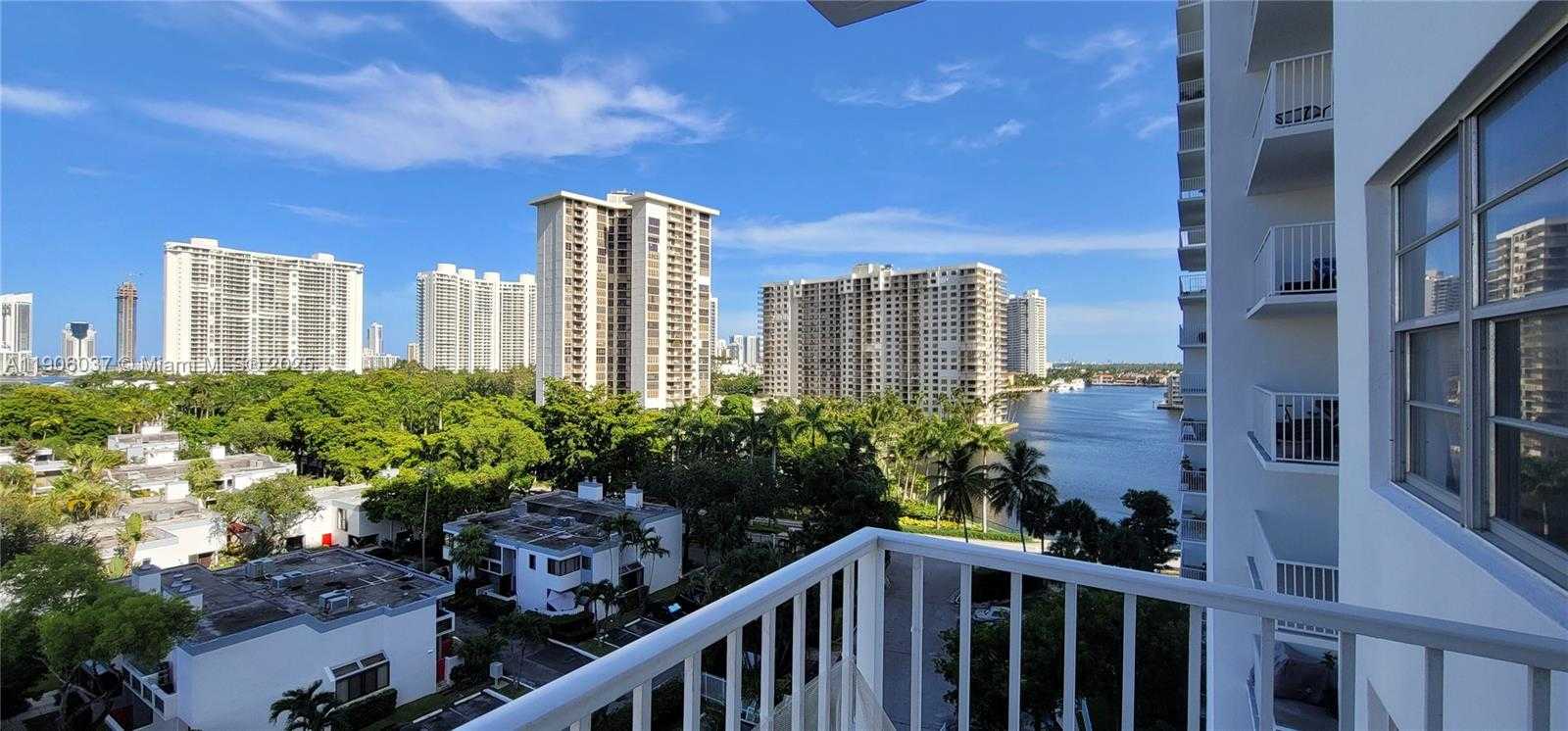 Small Image of 2851 NORTH EAST 183RD ST #805E, Aventura Number 8