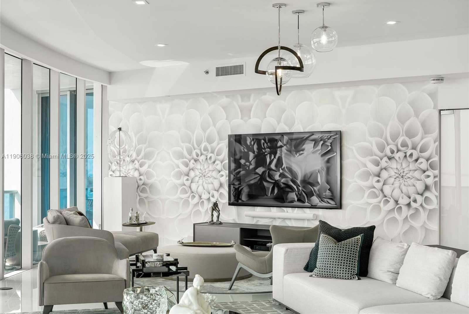 Small Image of 5959 COLLINS AVE #807, Miami Beach Number 14