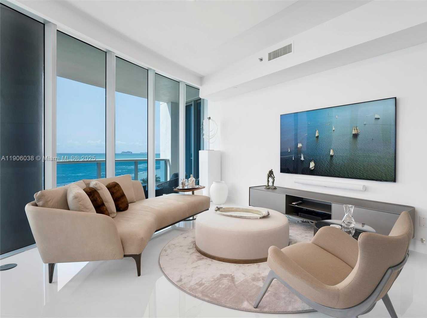 Small Image of 5959 COLLINS AVE #807, Miami Beach Number 28