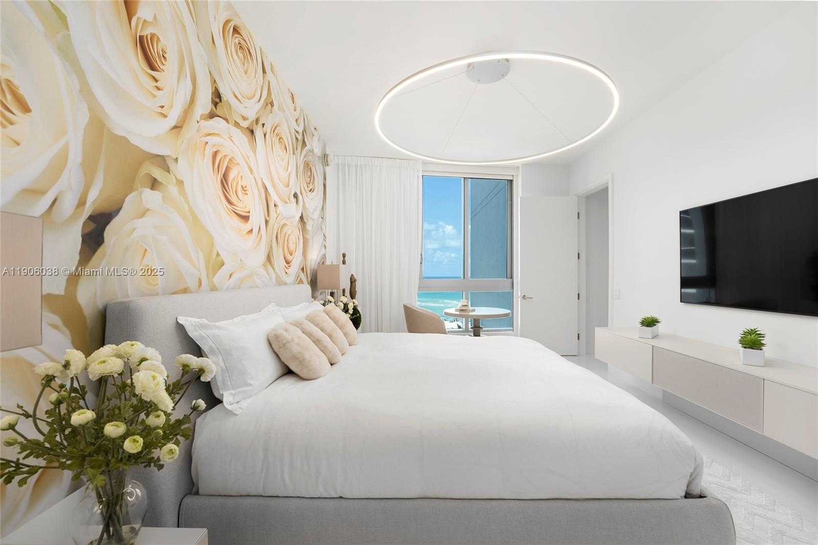 Small Image of 5959 COLLINS AVE #807, Miami Beach Number 32